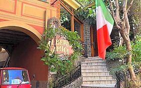 Albergo Degli Amici